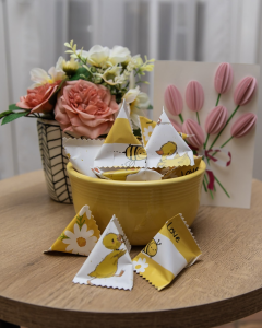 Personalized graduation party favors custom-made in Arizona